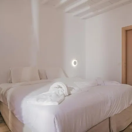 Holiday home Mykonian Living The Lakka *