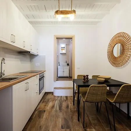 Mykonian Living The Lakka Holiday home *