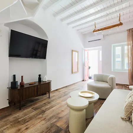 Mykonian Living The Lakka Holiday home